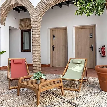 Hostal Líbere Patio Santa Marta *