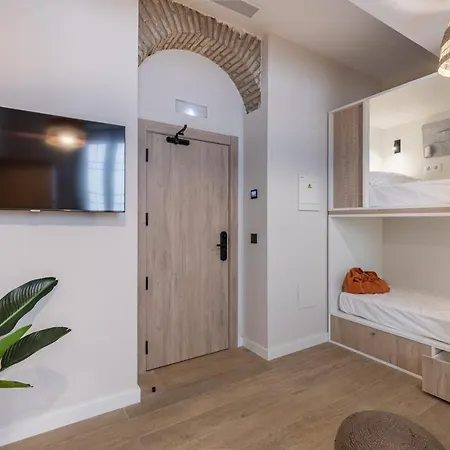 Libere Patio Santa Marta Hostel